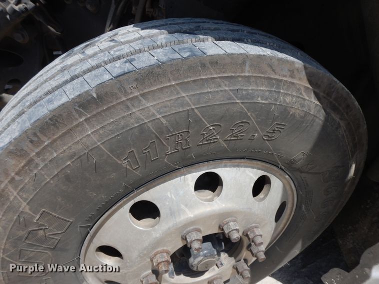 image for item HP9553 2011 International ProStar  semi truck