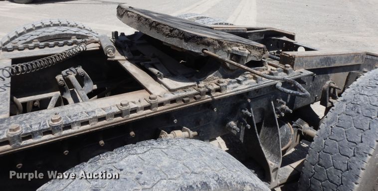 image for item HP9553 2011 International ProStar  semi truck