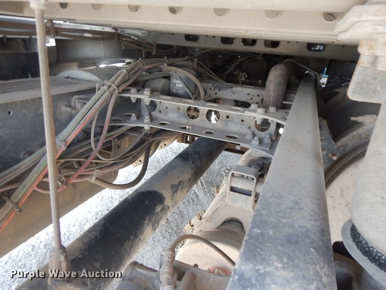 image for item HP9553 2011 International ProStar  semi truck