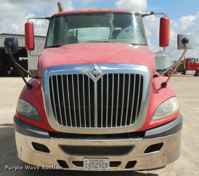 image for item HP9561 2009 International ProStar Premium  semi truck