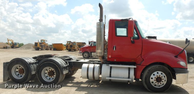 image for item HP9561 2009 International ProStar Premium  semi truck