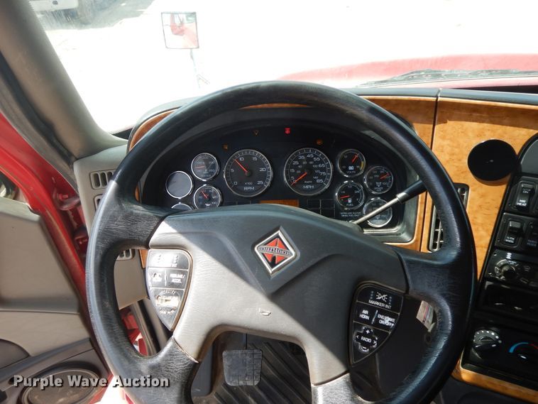 image for item HP9561 2009 International ProStar Premium  semi truck