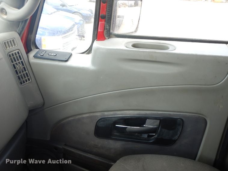 image for item HP9561 2009 International ProStar Premium  semi truck