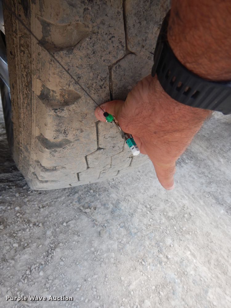 image for item HP9561 2009 International ProStar Premium  semi truck