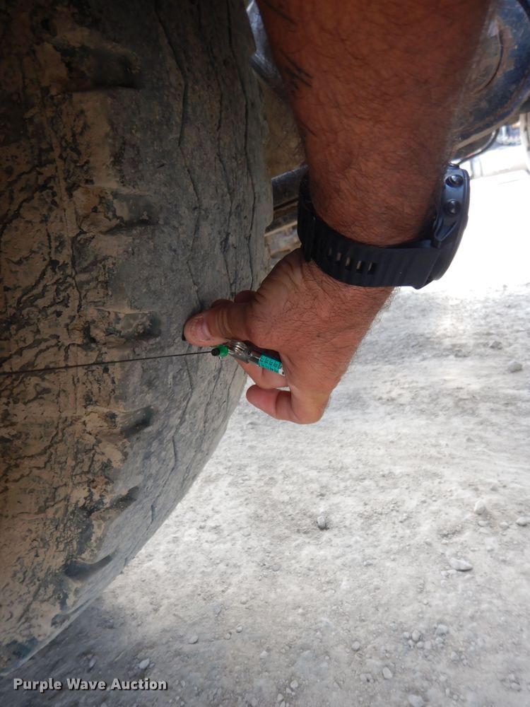 image for item HP9561 2009 International ProStar Premium  semi truck