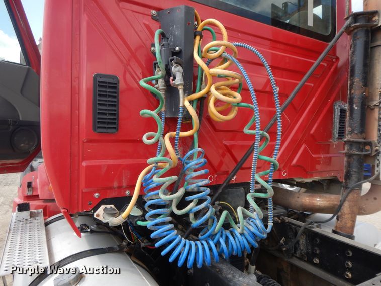 image for item HP9561 2009 International ProStar Premium  semi truck