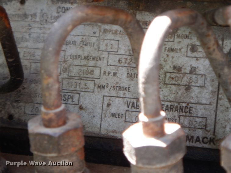 image for item HP9579 1984 Mack DM492S  flatbed truck