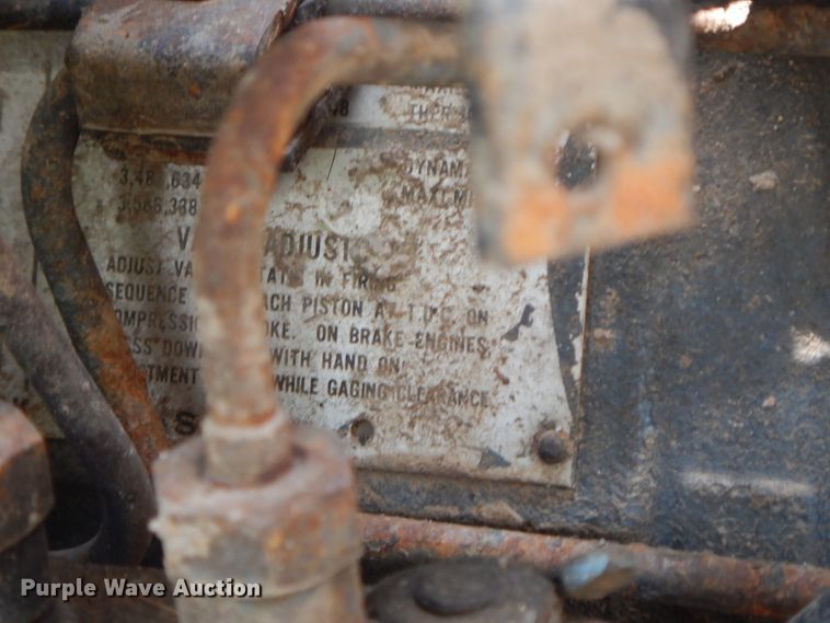 image for item HP9579 1984 Mack DM492S  flatbed truck