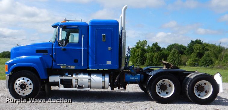 image for item HT9274 2012 Mack CHU613  semi truck