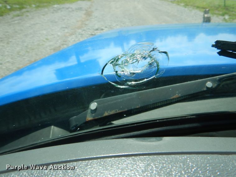 image for item HT9274 2012 Mack CHU613  semi truck