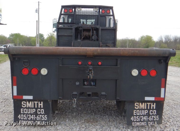 image for item HX9219 2010 Peterbilt 335  winch truck