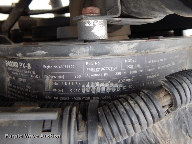 image for item HX9219 2010 Peterbilt 335  winch truck