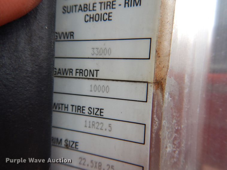 image for item HX9219 2010 Peterbilt 335  winch truck