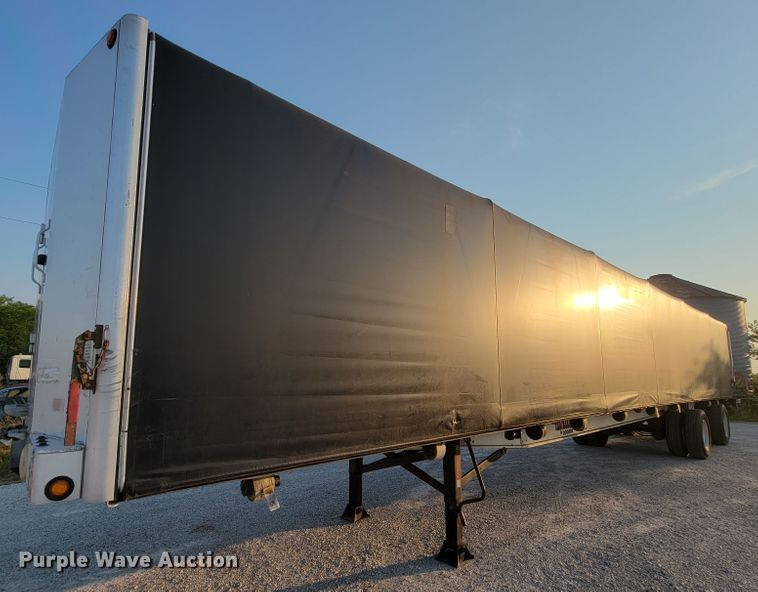 image for item IF9871 2010 Chaparral 482BBDHTTAZB  flatbed trailer
