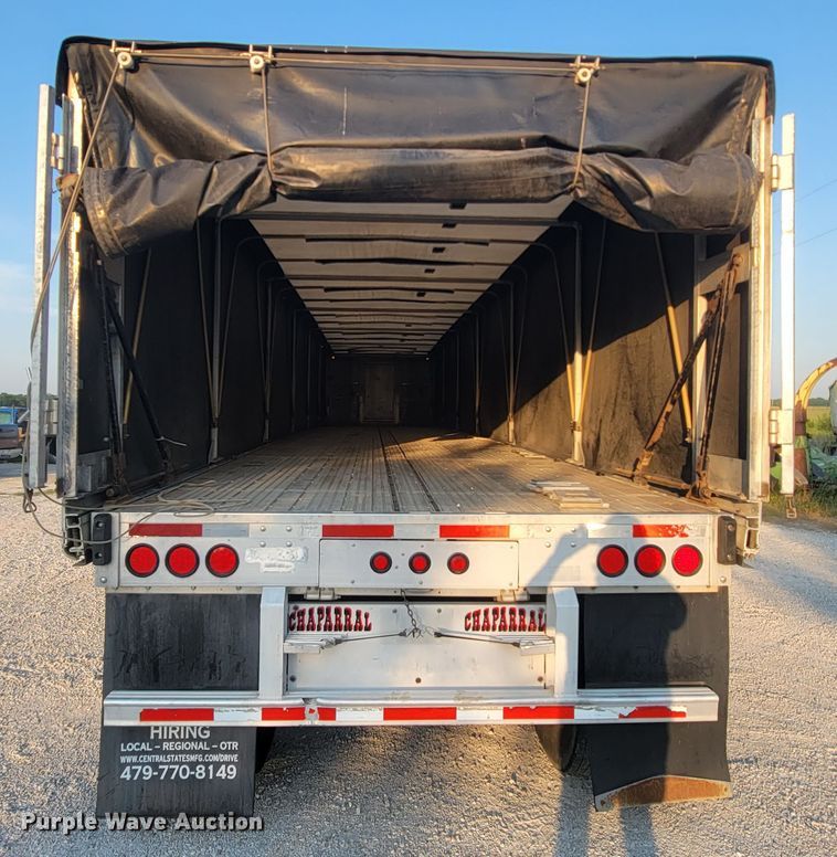 image for item IF9871 2010 Chaparral 482BBDHTTAZB  flatbed trailer