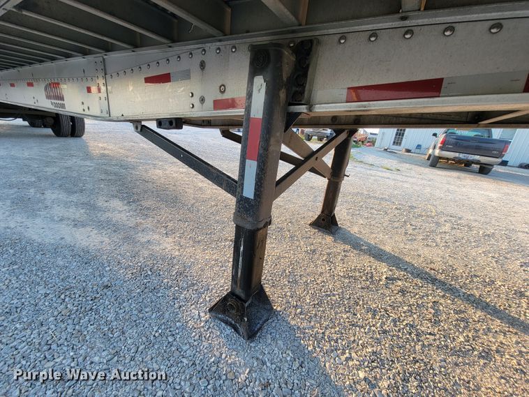 image for item IF9871 2010 Chaparral 482BBDHTTAZB  flatbed trailer
