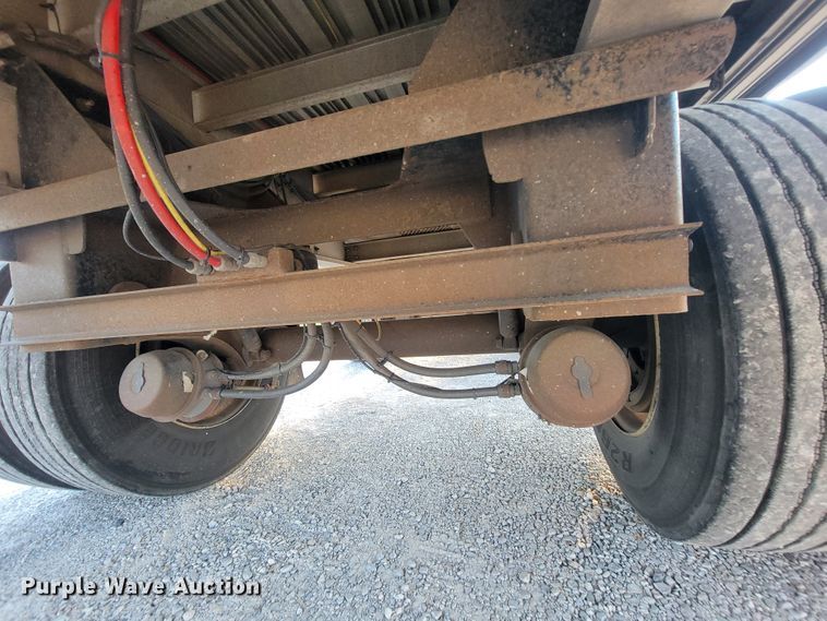 image for item IF9871 2010 Chaparral 482BBDHTTAZB  flatbed trailer