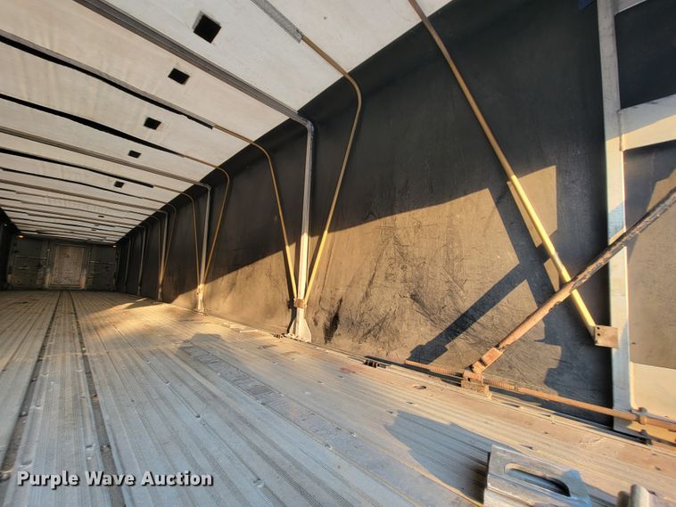 image for item IF9871 2010 Chaparral 482BBDHTTAZB  flatbed trailer