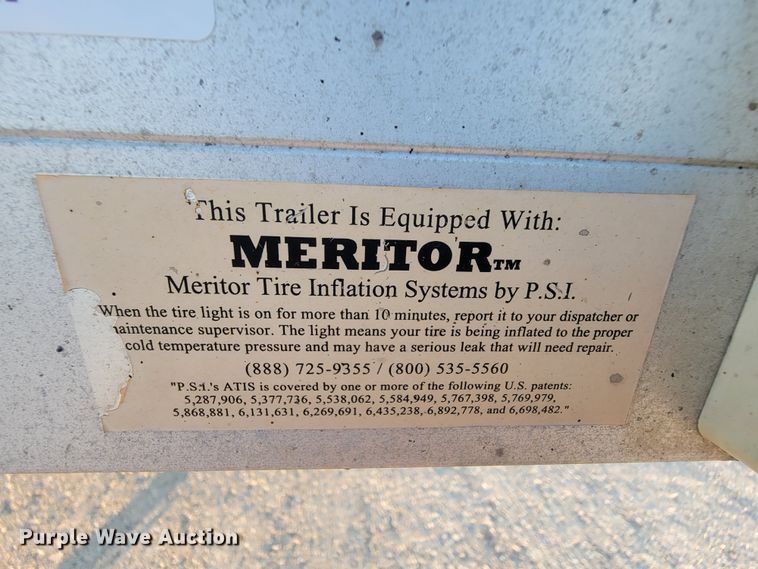 image for item IF9871 2010 Chaparral 482BBDHTTAZB  flatbed trailer