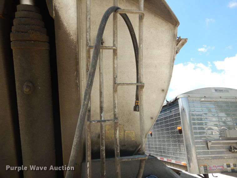 image for item II9517 1995 Alumatech  end dump trailer