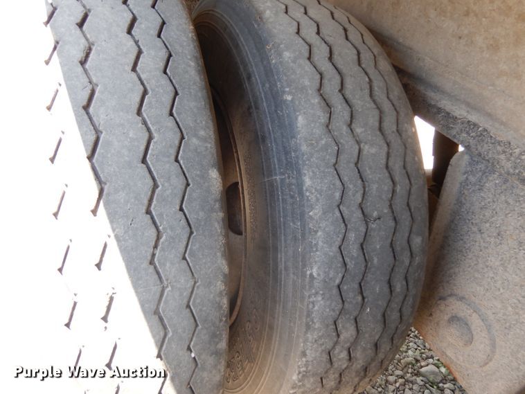 image for item II9517 1995 Alumatech  end dump trailer