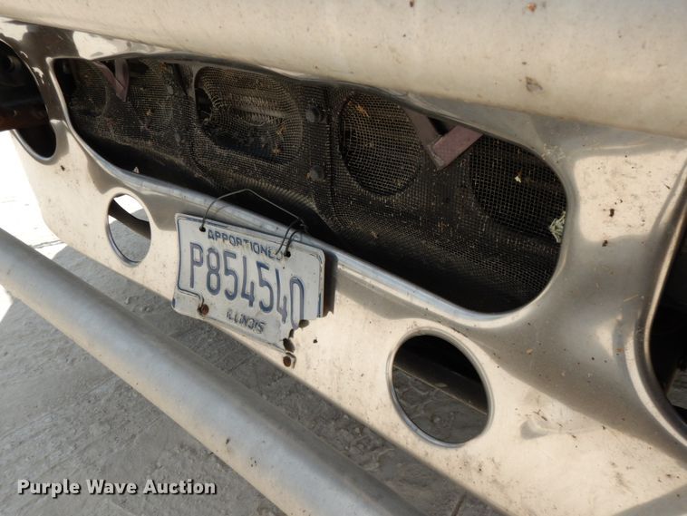 image for item II9519 2014 Mack CXU613  semi truck