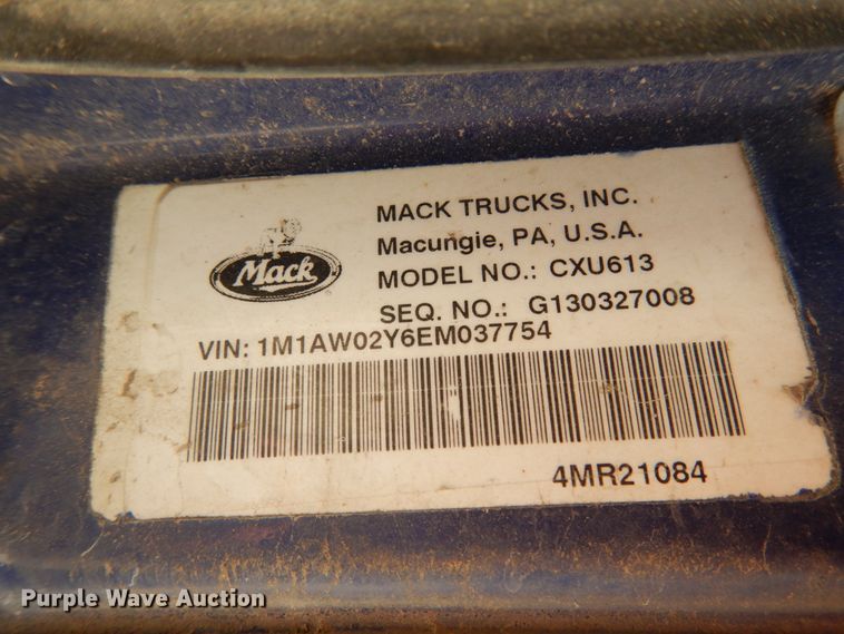 image for item II9519 2014 Mack CXU613  semi truck