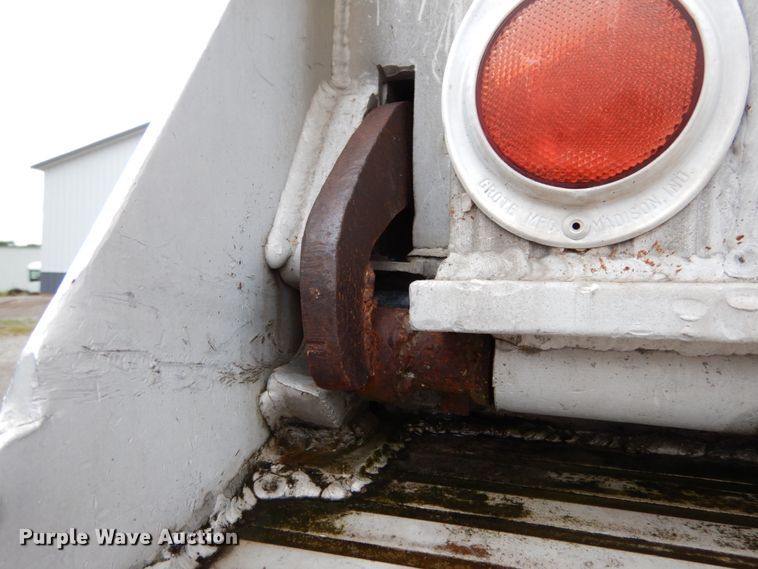 image for item II9527 1983 TI Brook  end dump trailer