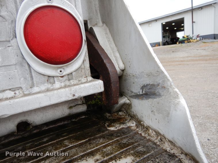 image for item II9527 1983 TI Brook  end dump trailer