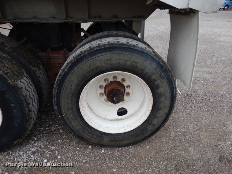 image for item II9527 1983 TI Brook  end dump trailer