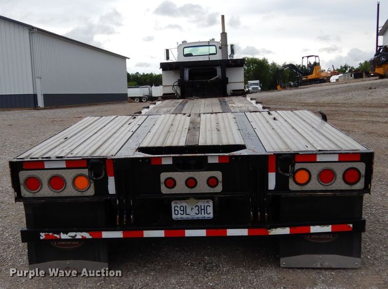 image for item II9528 2010 XL Specialized IXL 70 HD  lowboy equipment trailer