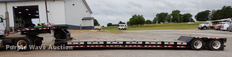image for item II9528 2010 XL Specialized IXL 70 HD  lowboy equipment trailer