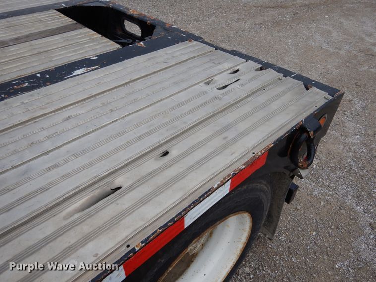 image for item II9528 2010 XL Specialized IXL 70 HD  lowboy equipment trailer
