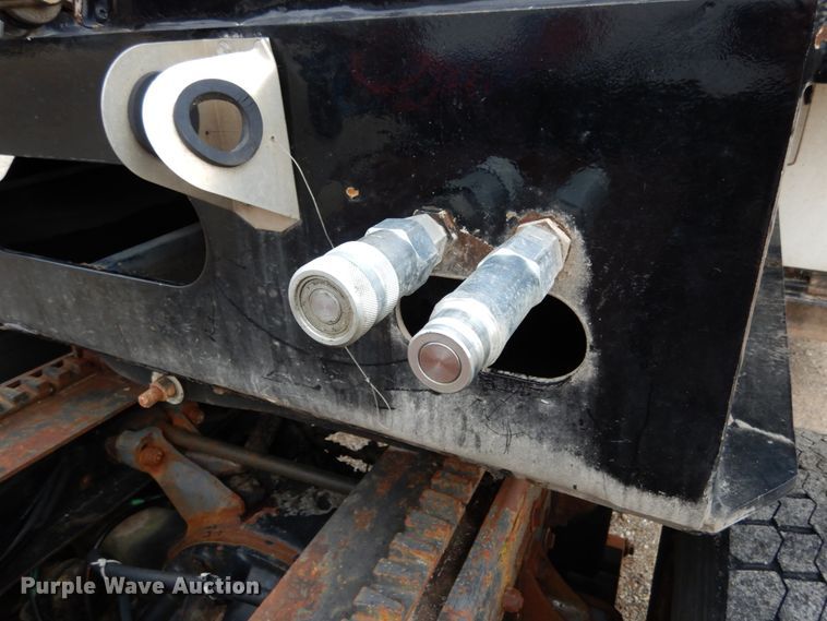 image for item II9528 2010 XL Specialized IXL 70 HD  lowboy equipment trailer