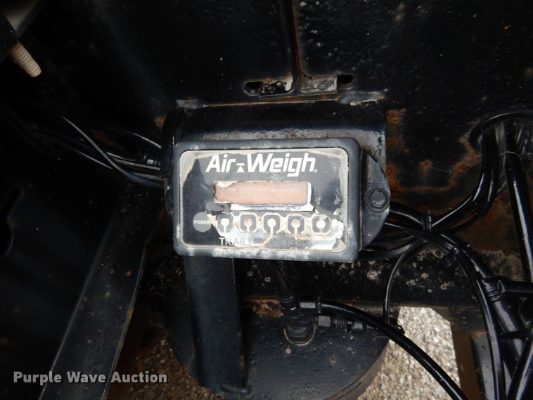 image for item II9528 2010 XL Specialized IXL 70 HD  lowboy equipment trailer