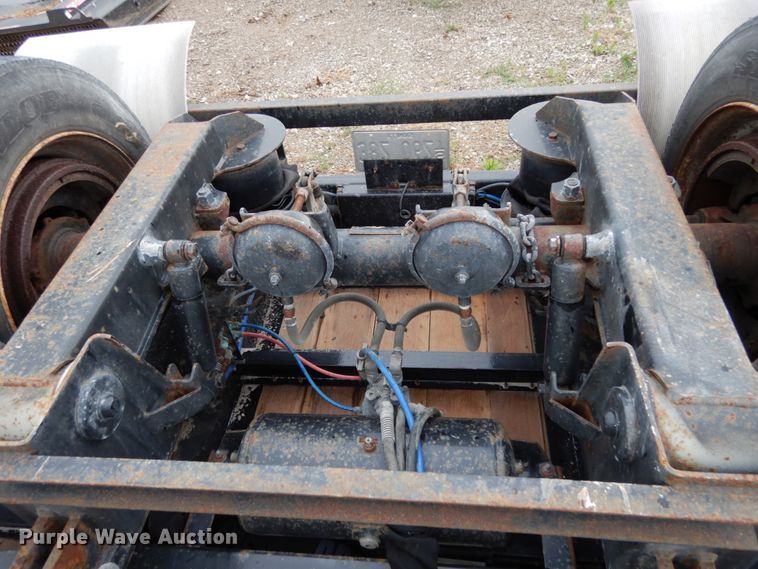 image for item II9528 2010 XL Specialized IXL 70 HD  lowboy equipment trailer