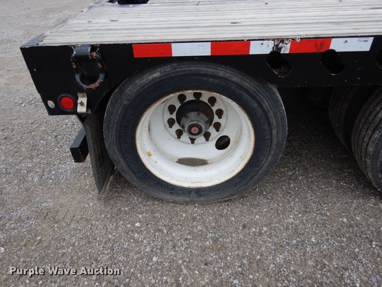 image for item II9528 2010 XL Specialized IXL 70 HD  lowboy equipment trailer