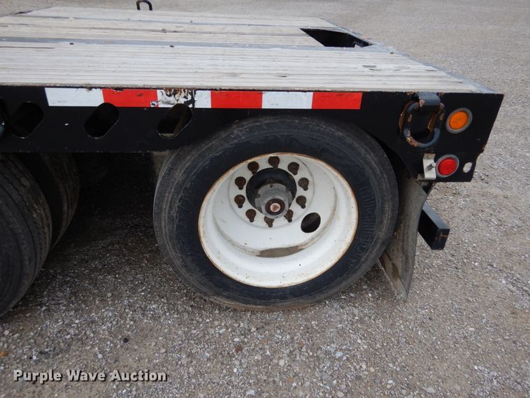 image for item II9528 2010 XL Specialized IXL 70 HD  lowboy equipment trailer