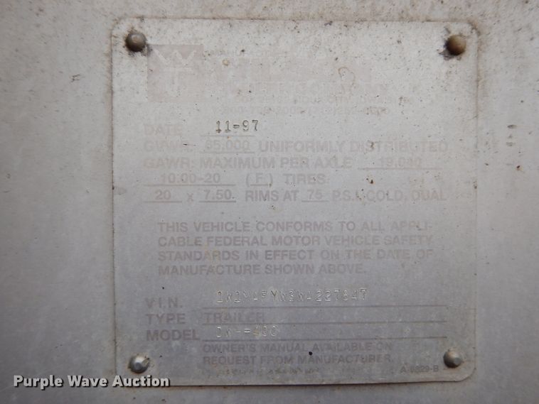 image for item II9555 1998 Wilson DWH-400  grain trailer