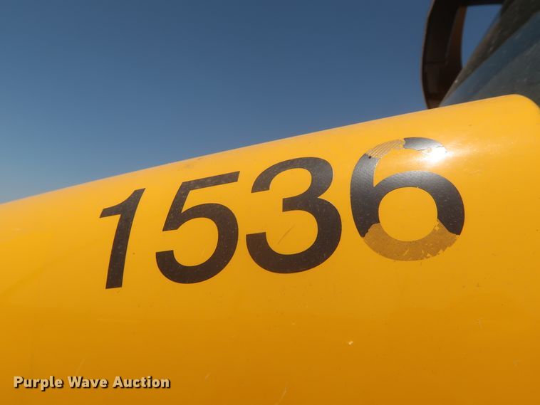 image for item IO9192 2016 Peterbilt 579  semi truck