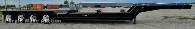 image for item IR9503 1986 Hobbs  drop deck trailer