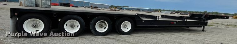 image for item IR9503 1986 Hobbs  drop deck trailer