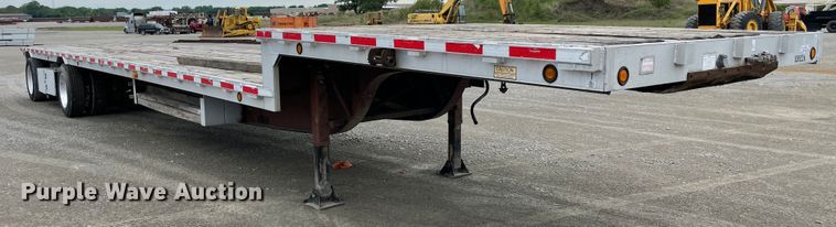 image for item IR9507 2008 Reinke  drop deck trailer