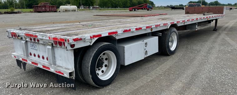 image for item IR9507 2008 Reinke  drop deck trailer