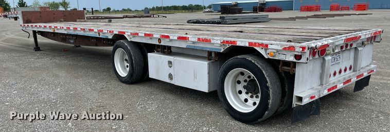 image for item IR9507 2008 Reinke  drop deck trailer