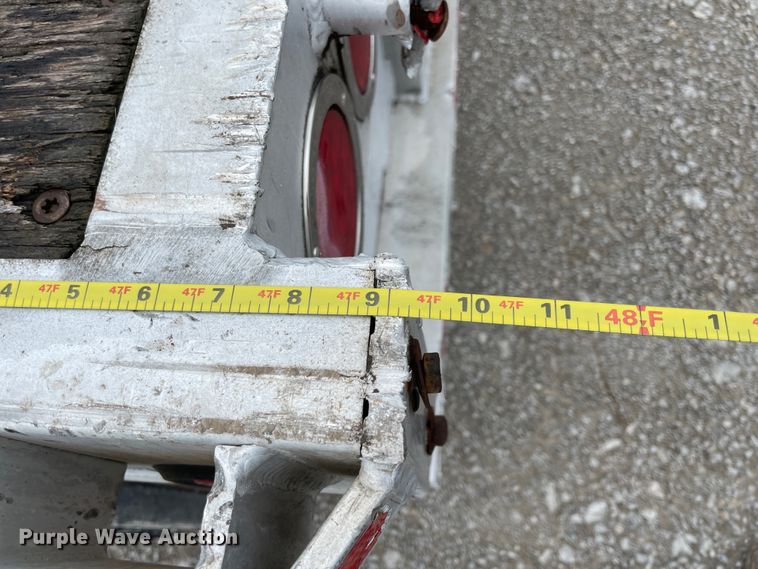 image for item IR9507 2008 Reinke  drop deck trailer