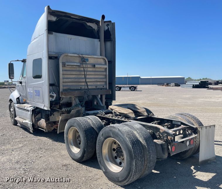 image for item IR9510 2011 International ProStar  semi truck