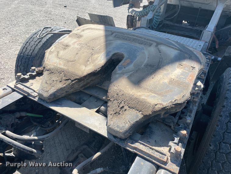 image for item IR9510 2011 International ProStar  semi truck