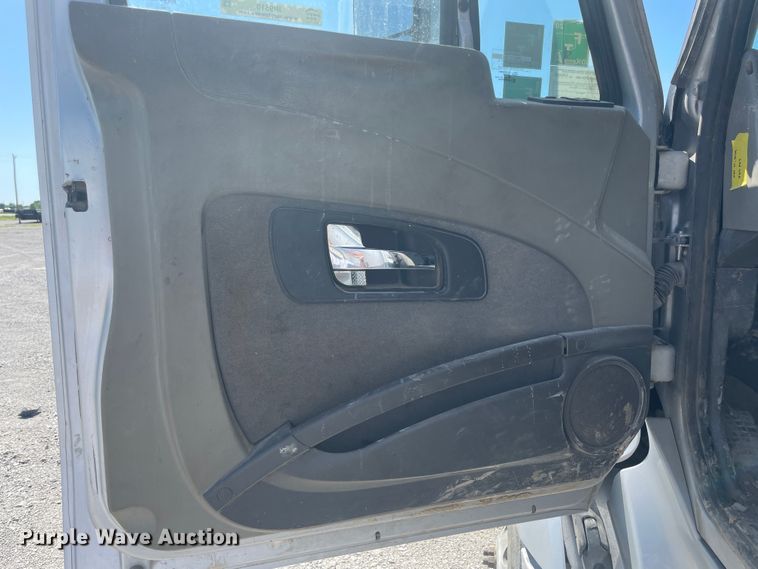 image for item IR9510 2011 International ProStar  semi truck