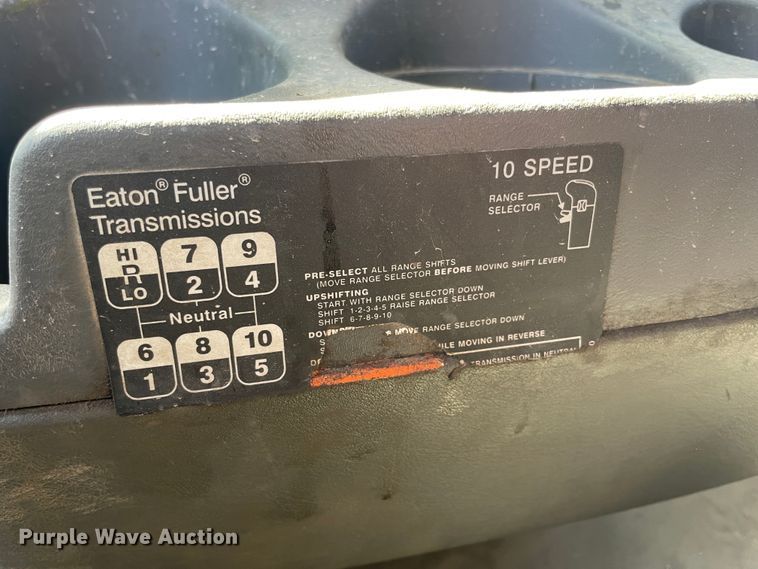 image for item IR9510 2011 International ProStar  semi truck